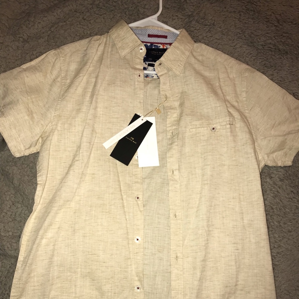 NWT Short sleeve button up